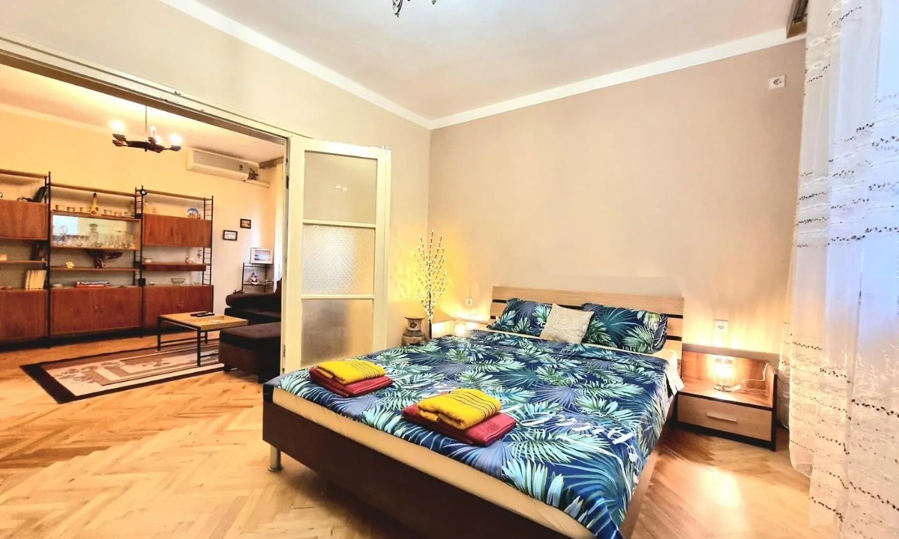 Super Center-Huge 2 Bedrooms Apartment Burgas Bulgaria