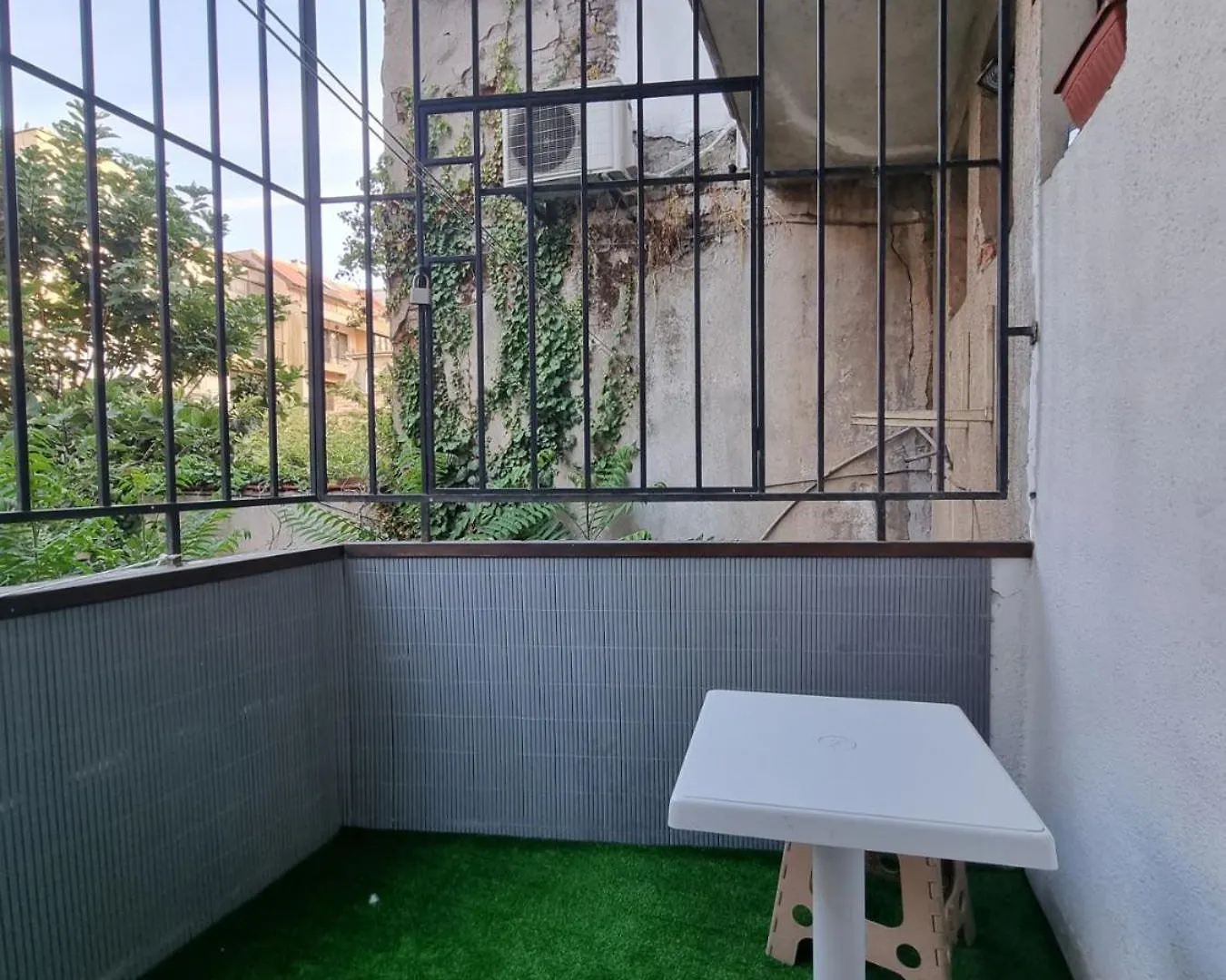 Super Center-Huge 2 Bedrooms Apartment Burgas 0*,  Bulgaria