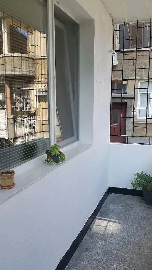 Super Center-Huge 2 Bedrooms Apartment Burgas